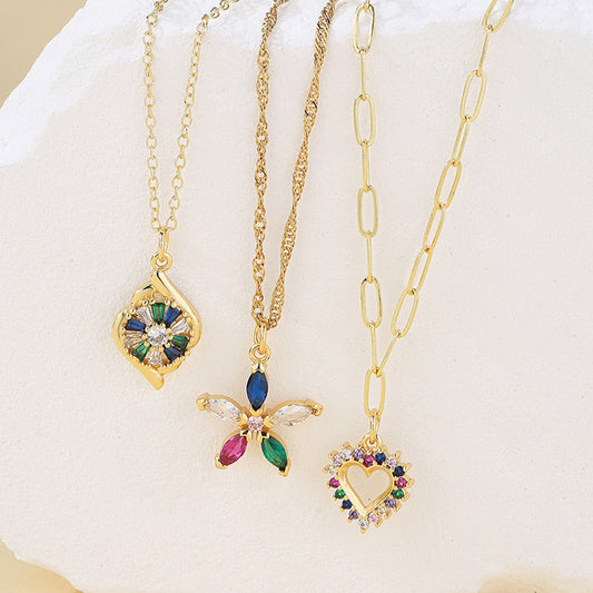 Collar con colgante de corazón geométrico minimalista para mujer con base de cobre bañada en oro de 18K y circonitas micropavé