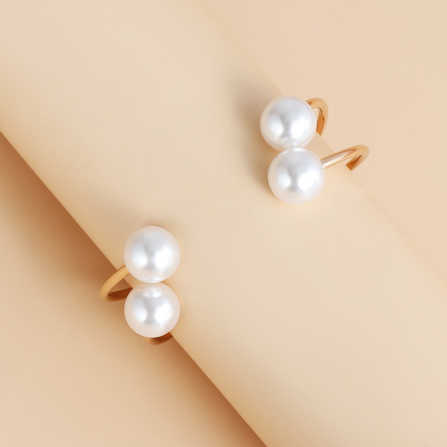 Punk Geometric Oversized Fake Pearl Vintage Ethnic Open Metal Bracelet for Women