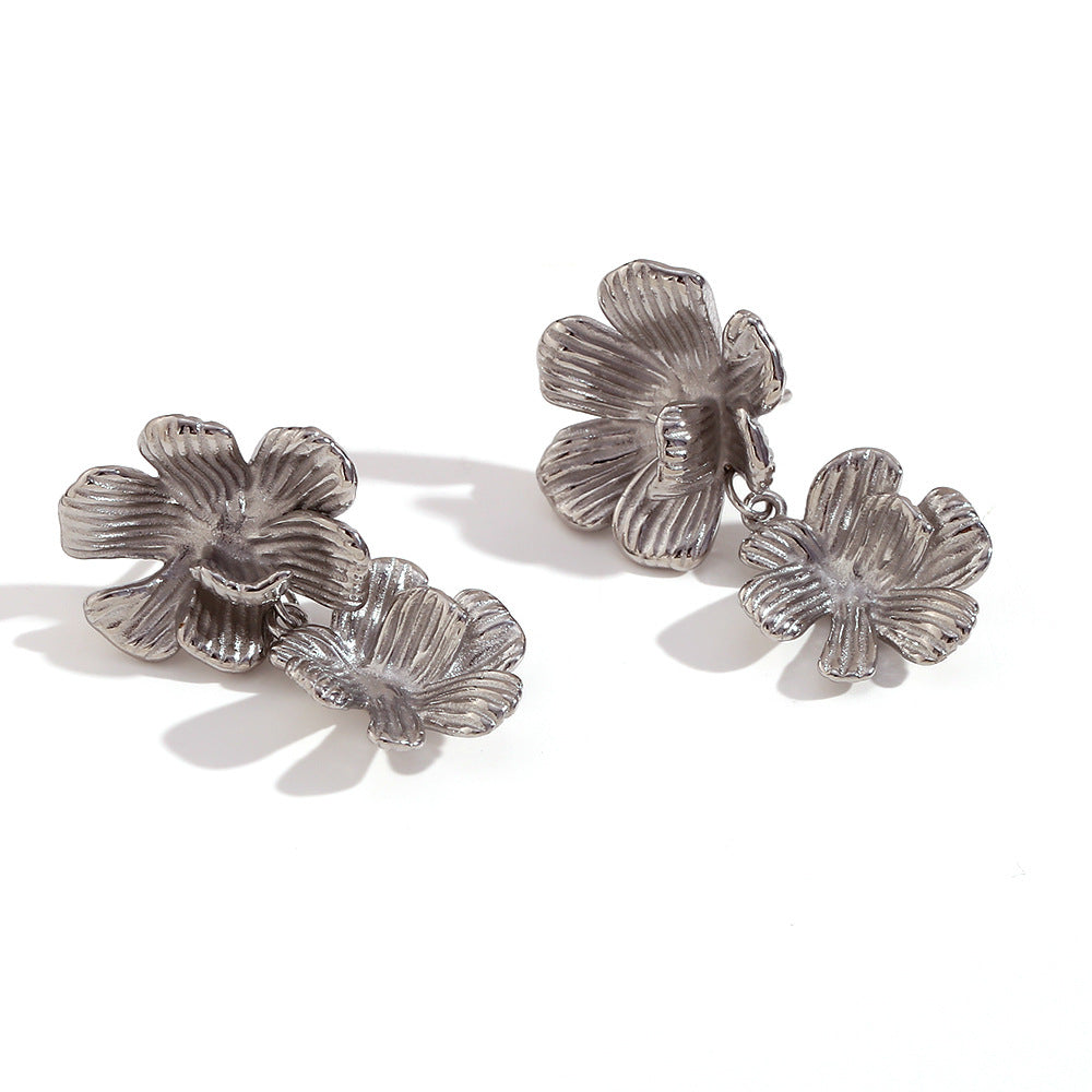 Pendientes de acero inoxidable geométricos de inspiración vintage con chapado en oro de 18 quilates, diseño colgante de lágrima texturizada y rectangular para mujer