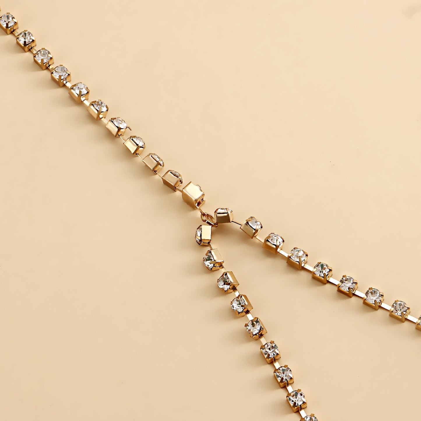 Minimalist Geometric Alloy Leg Chain for Women with Claw-Set Rhinestone Accents
