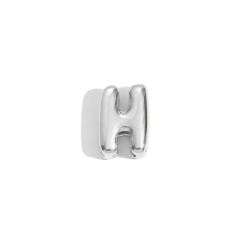 Collana Minimalista con Ciondolo a Lettera da Donna in Acciaio Inox con Placcatura in Oro 18K Design Cavo