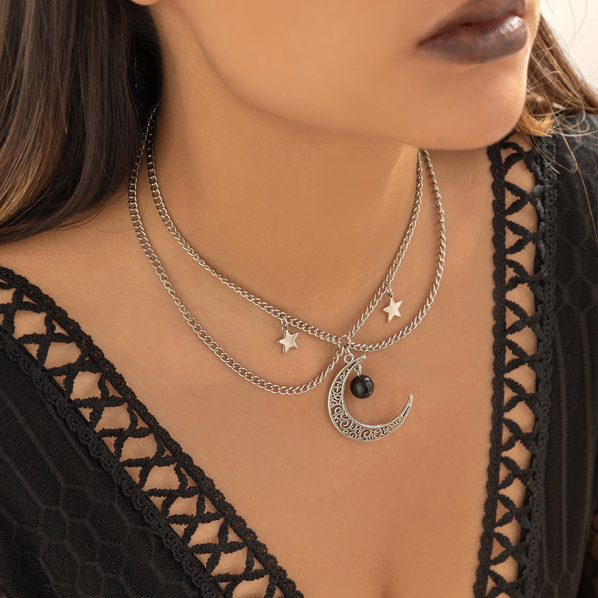 Collana con ciondolo a luna crescente geometrica minimalista e stella con catena a strati per donne