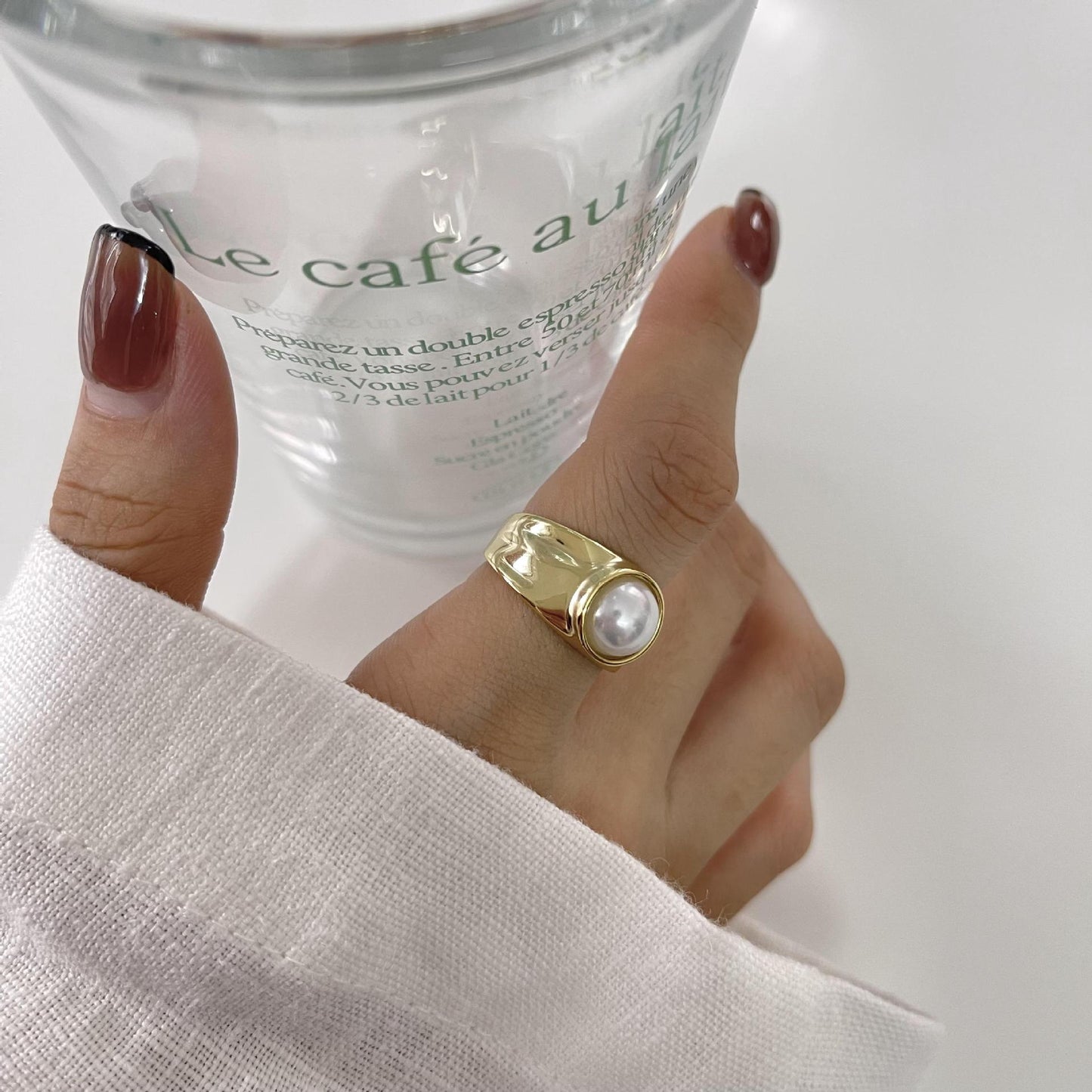 Minimalist Saturn-Shaped S925 Sterling Silver Ring with 18K Gold Plating and Cultured Pearl Inlay