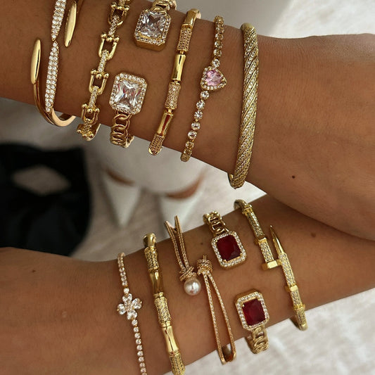 Pulsera de latón chapado con incrustaciones de pedrería, diseño de corazón geométrico, elegante y de lujo para mujer