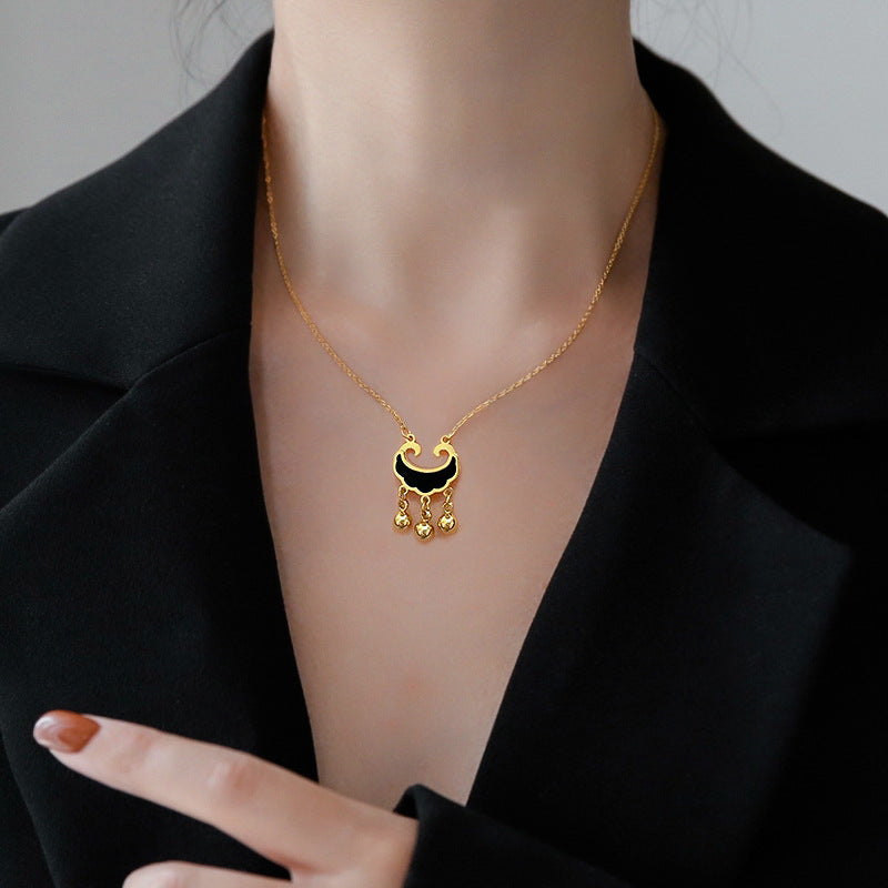 Minimalist Geometric Titanium Steel Necklace with Gold Plating for Women