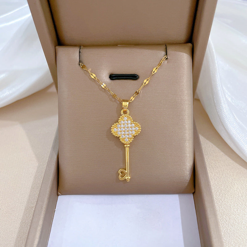 Minimalist Clover-Shaped Titanium Steel Necklace with Rhinestone Inlay for Women and Men, Delicate Clavicle Chain