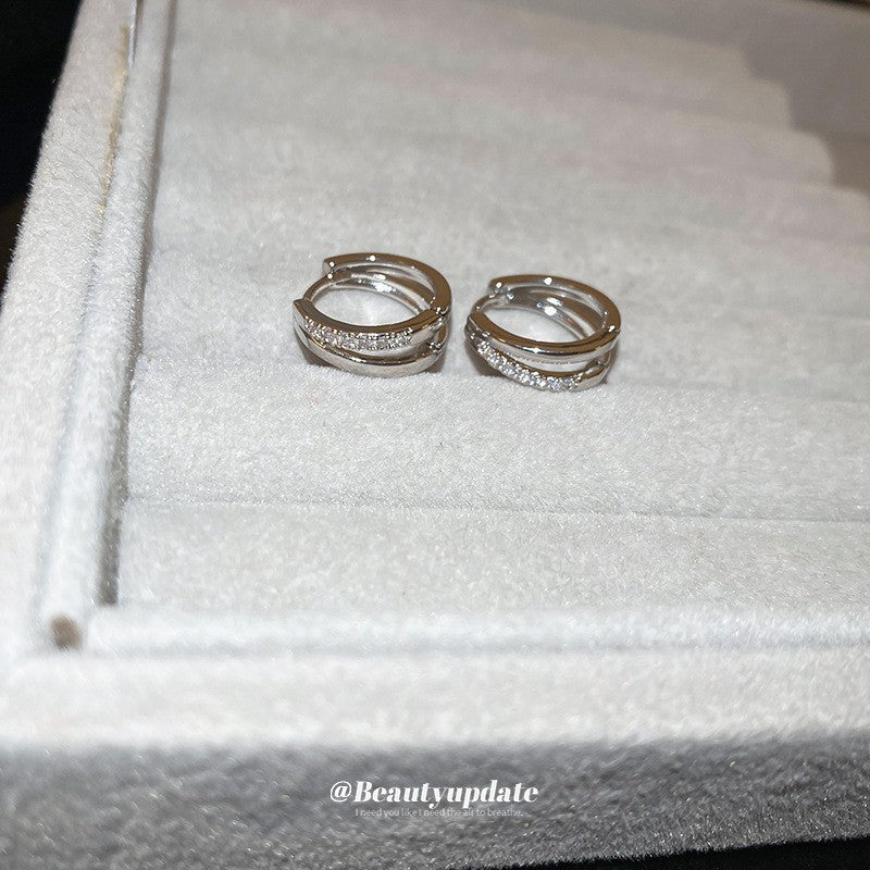 Aretes Geométricos Minimalistas de Cobre con Acabado Chapado para Mujer Pendientes Modernos y Versátiles