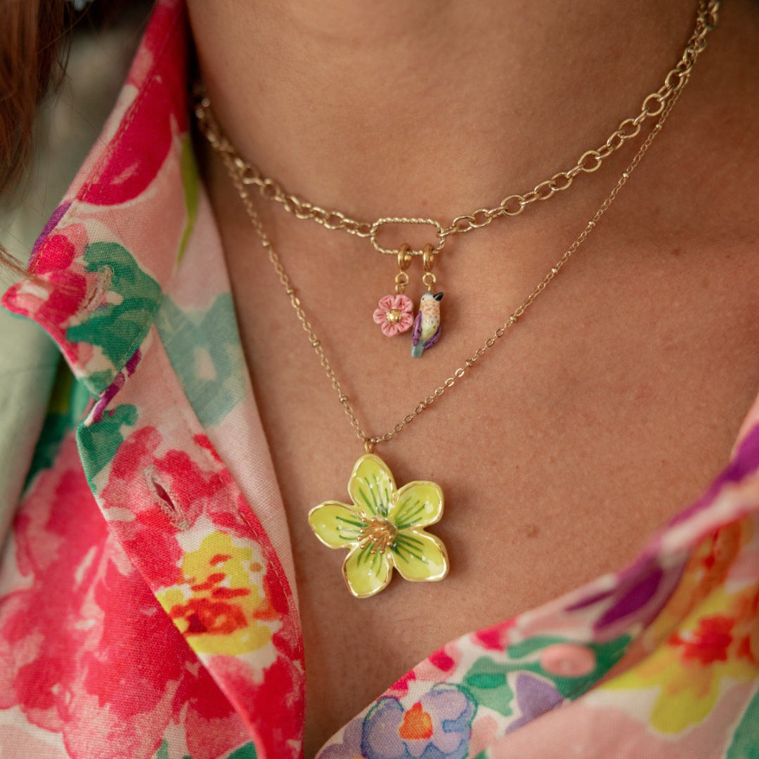 Vintage Floral Plant Stainless Steel PVD Gold Plated Pendant Charm Bar for Women
