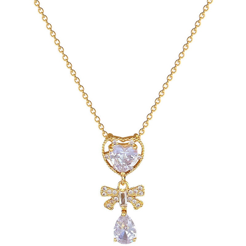 Elegante collar con colgante de mariposa para mujer con incrustaciones de diamantes de imitación en cadena de acero de titanio, cadena de clavícula ligera y delicada