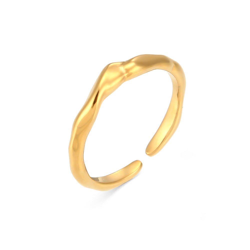 Anello da donna minimalista geometrico in acciaio inossidabile placcato oro, irregolare, aperto, effetto bambù