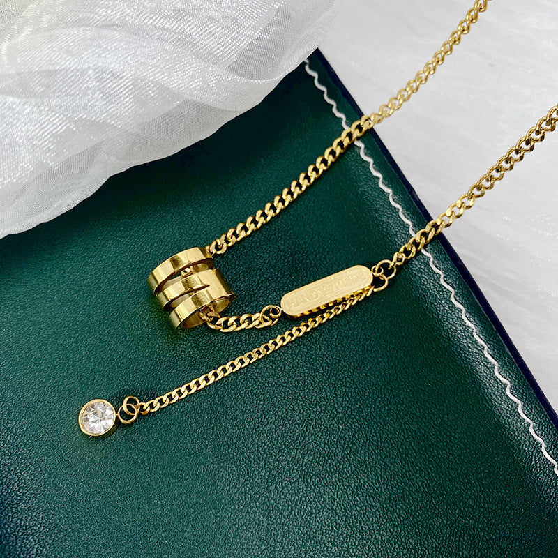Bohemian Geometric Titanium Steel Pendant Necklace with Gold Plating for Women, Wavy Chain Locket Necklace for Sweaters and Casual Outfits
