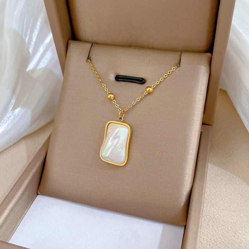 Collana Minimalista in Acciaio al Titanio Geometrico Ispirata alla Sirena con Placcatura in Oro per Donne e Uomini