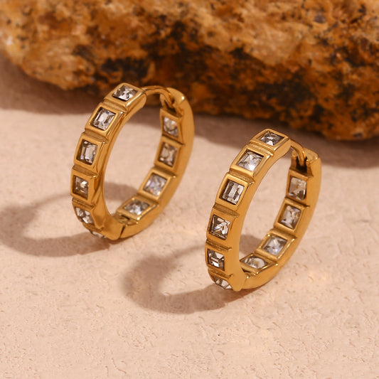 Pendientes minimalistas de acero inoxidable con diseño geométrico, chapado en oro de 18 quilates y microcristales cuadrados de pavé para mujer