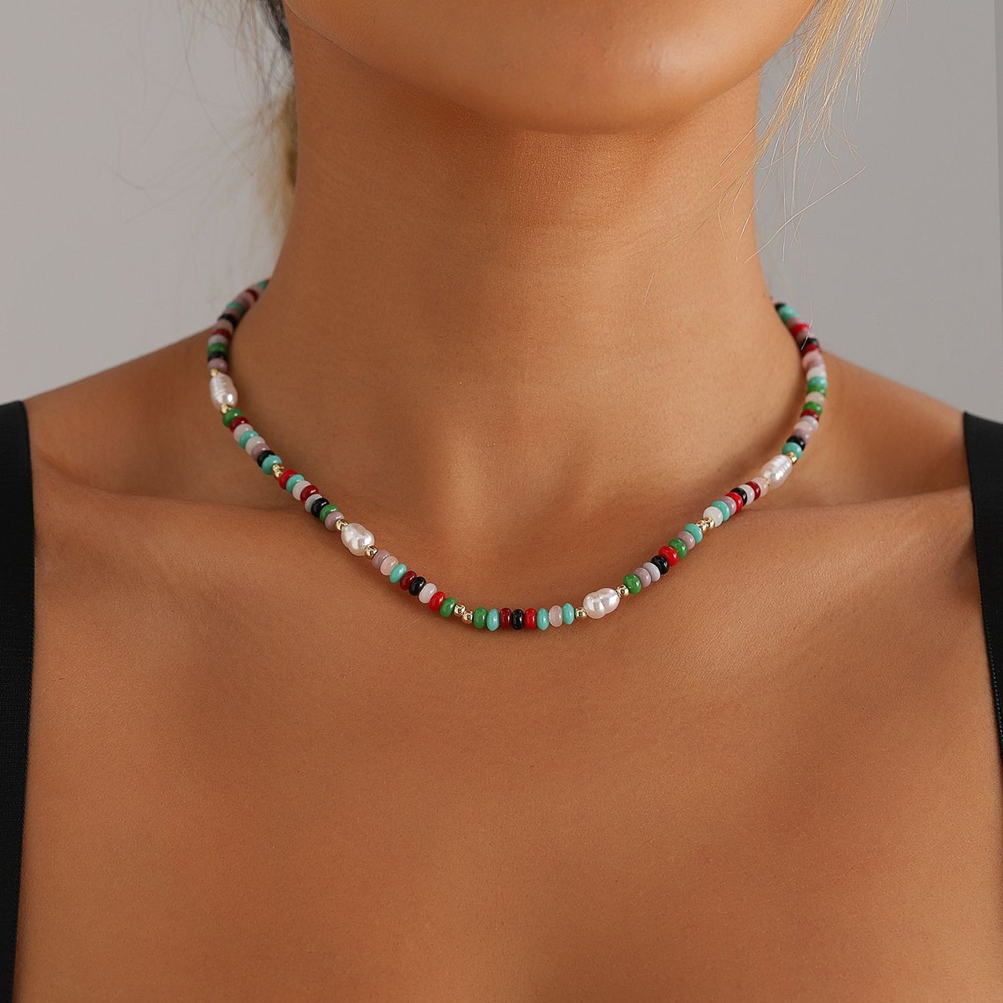 Gargantilla de cuentas de colores con perlas, estilo dopamina, para mujer, con diseño geométrico y colgante de aleación galvanizado