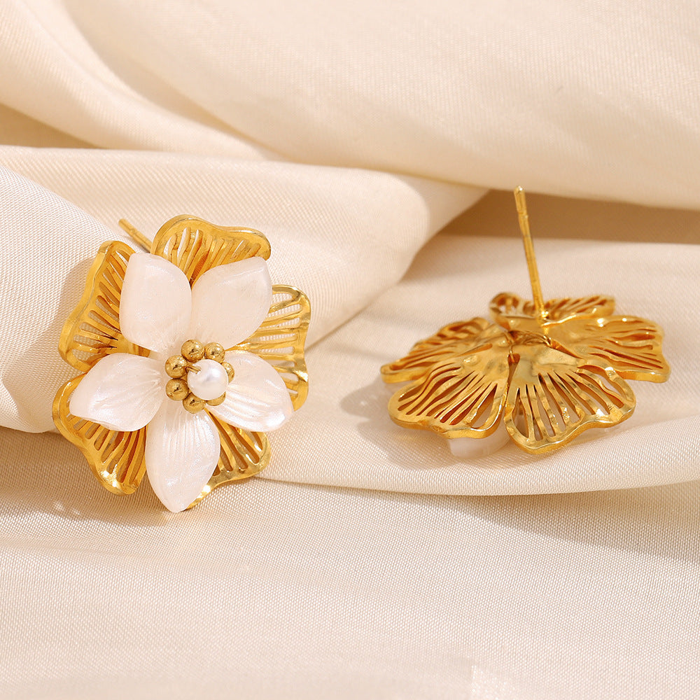 Orecchini a Perno a Doppio Strato "Vintage Chic" con Guscio Floreale in Acciaio Inossidabile Placcato Oro 18K