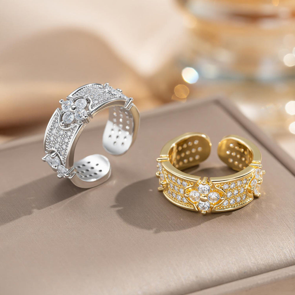 Anillo ajustable abierto de trébol de cuatro hojas con circonitas microengastadas, chapado en oro de 18 quilates, estilo minimalista francés para mujer