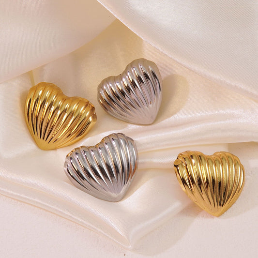 Orecchini da donna in acciaio inossidabile a forma di cuore, carini e dolci