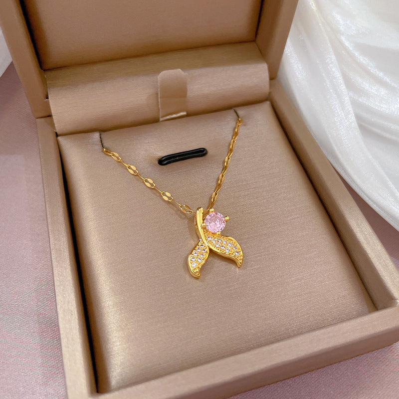 Luxury Titanium Steel Micro-Paved Rhinestone Fish Tail Pendant Necklace with Geometric Design for Women