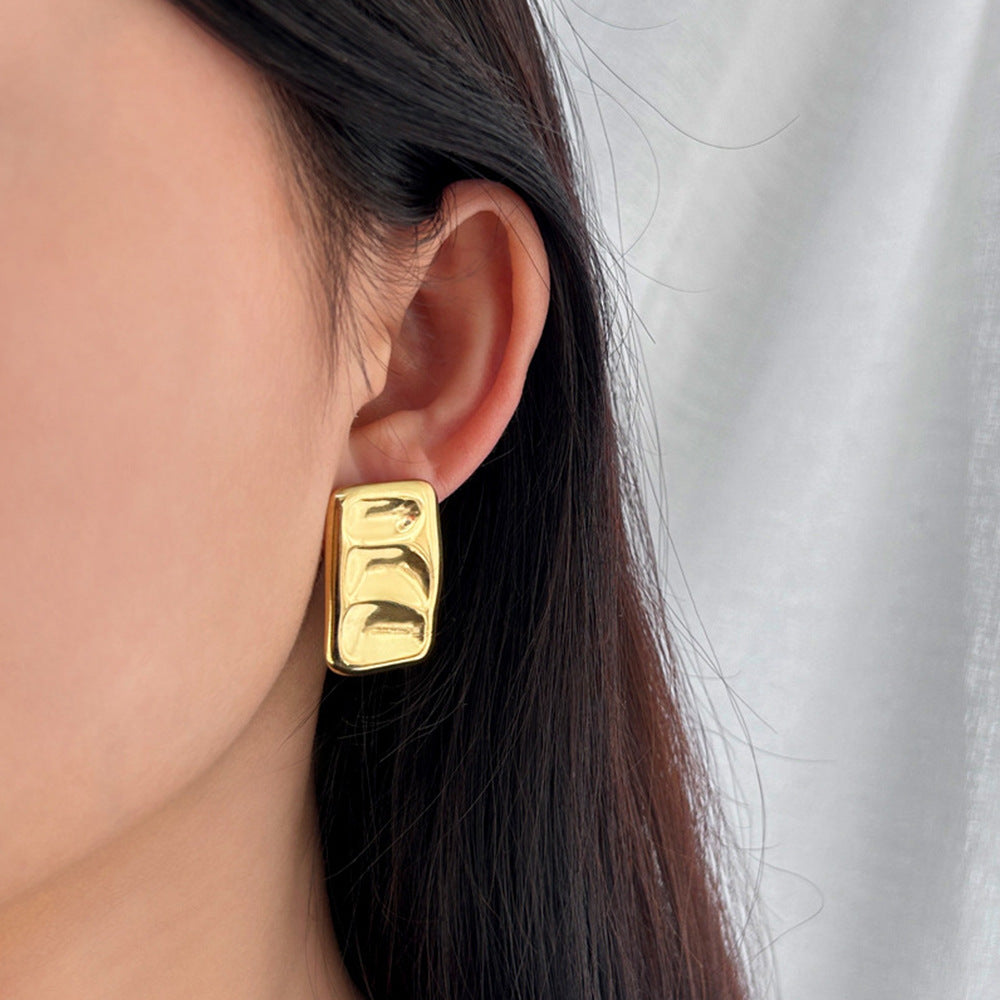 Pendientes Minimalistas Geométricos Cuadrados de Acero de Titanio para Mujer con Acabado Chapado y Diseño Moderno