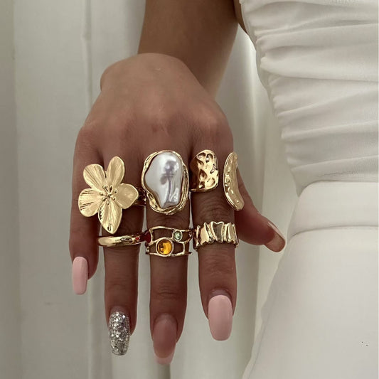 Anello Barocco con Perla Floreale in Lega Placcata Oro Vintage