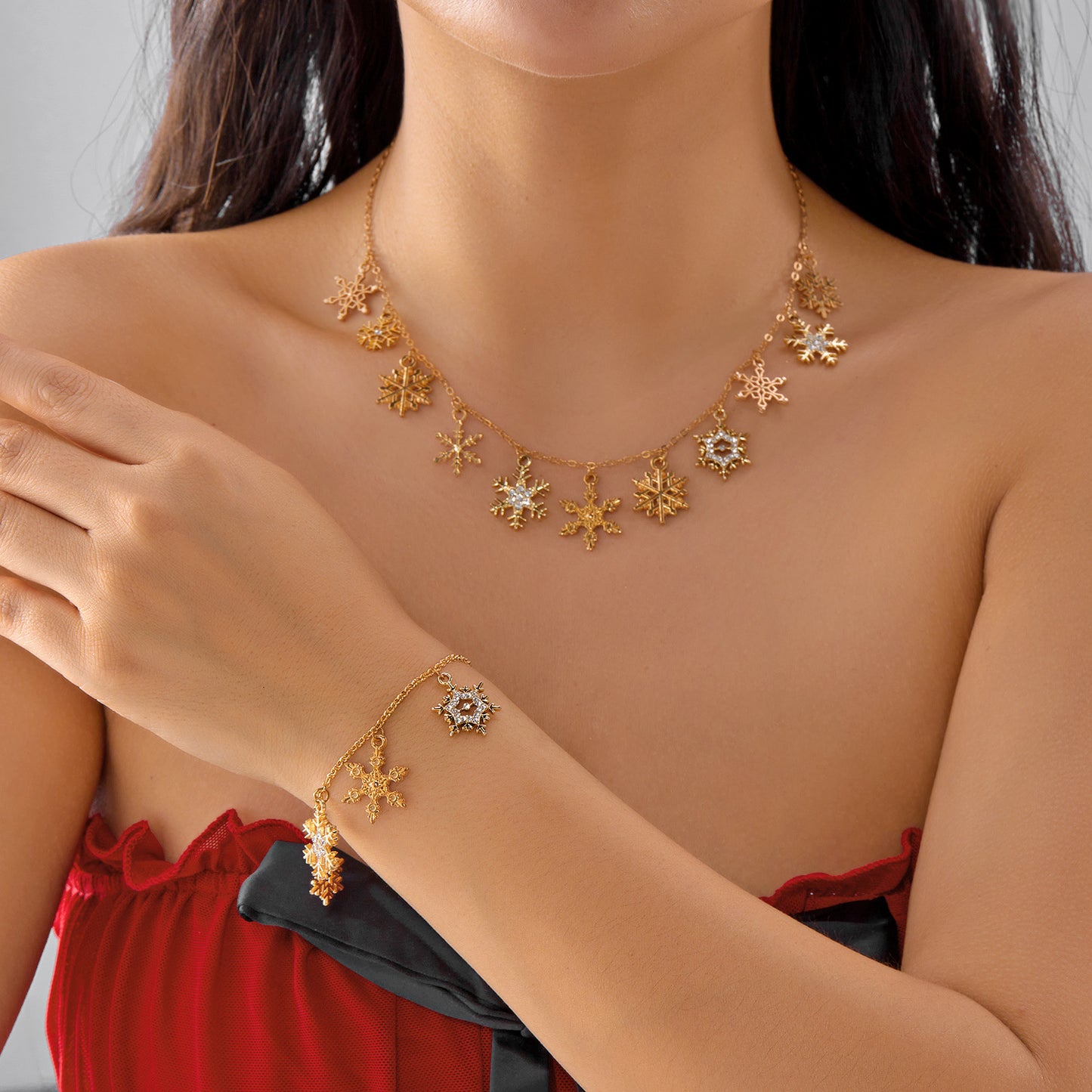 Set Collana e Bracciale da Donna Albero di Natale Fiocco di Neve Renna Campana Ciondolo Moda, Lega Placcata con Strass