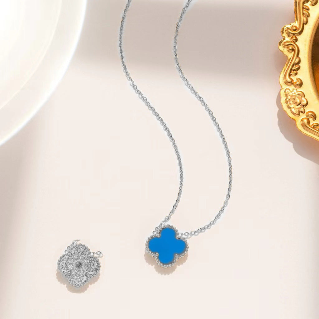 Bracciale Donna Lusso Stile Quadrifoglio in Acciaio al Titanio con Strass e Intarsio in Concha