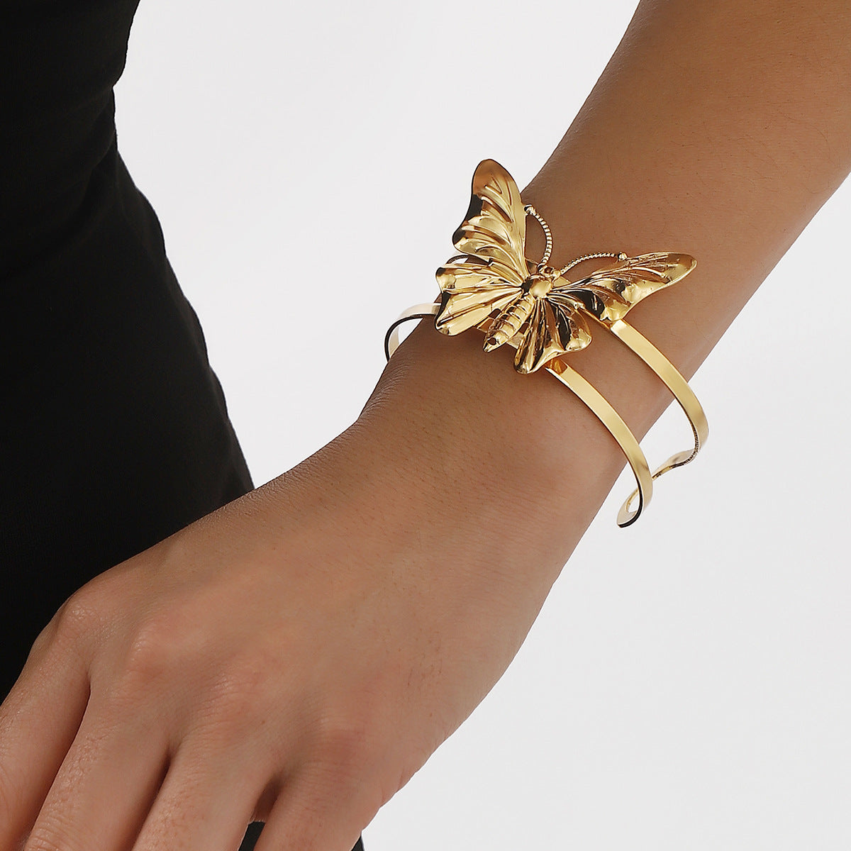 Brazalete abierto de doble capa con mariposas de hierro chapado en oro, a la moda, para mujer