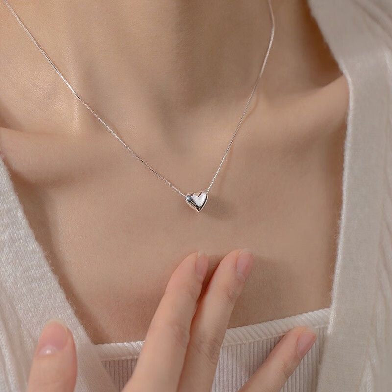 Minimalist Elegant Heart Titanium Steel Plated Pendant Necklace for Unisex