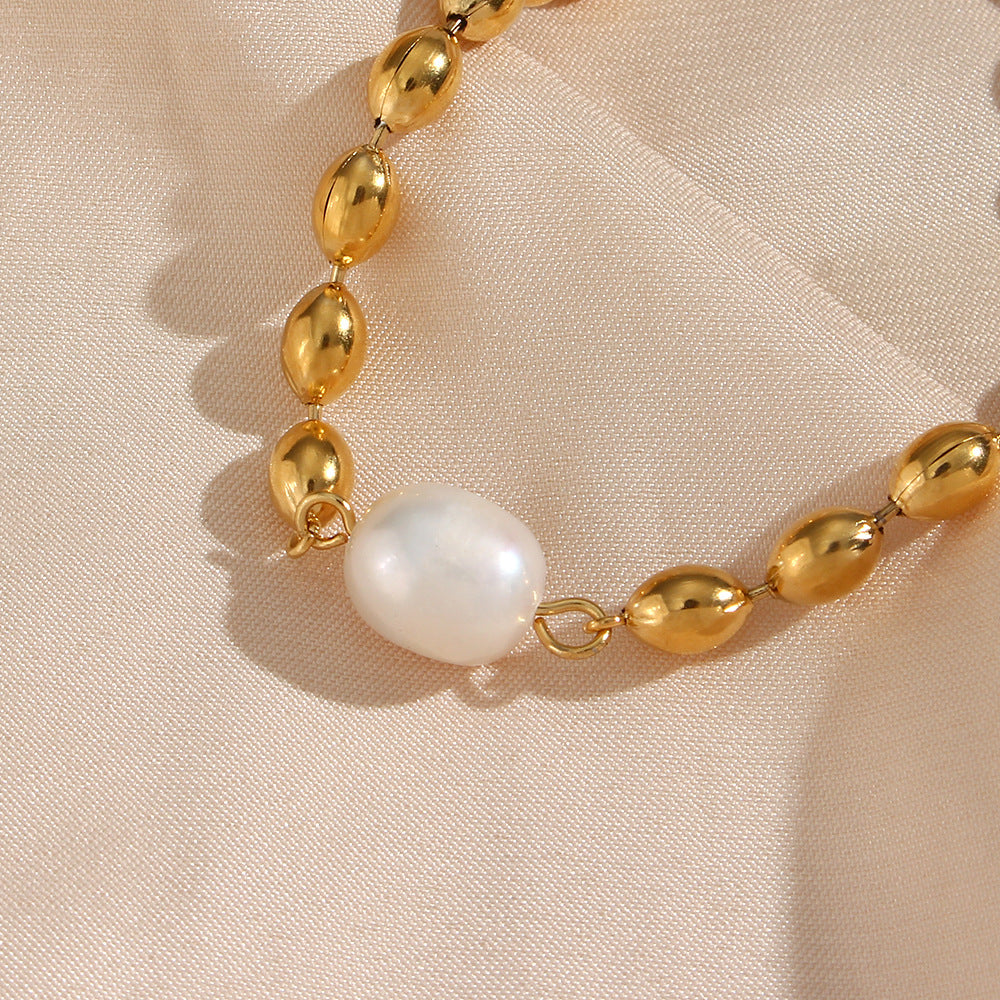 Fashionable Oval Stainless Steel Beaded Pearl Necklace Set with Titanium Steel Pendant and Electroplated Finish for Women