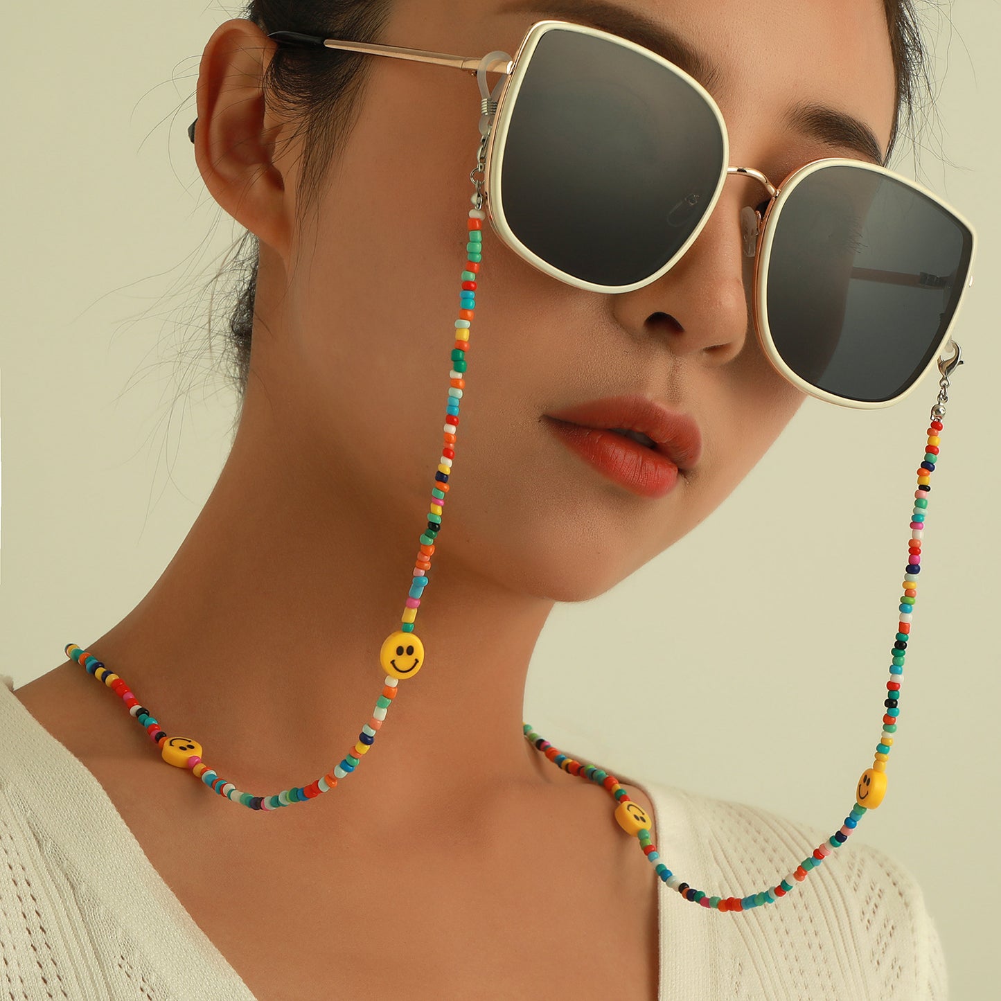 Colorful Acrylic Beaded Eyeglass Chain with Smiley Face Pattern for Women