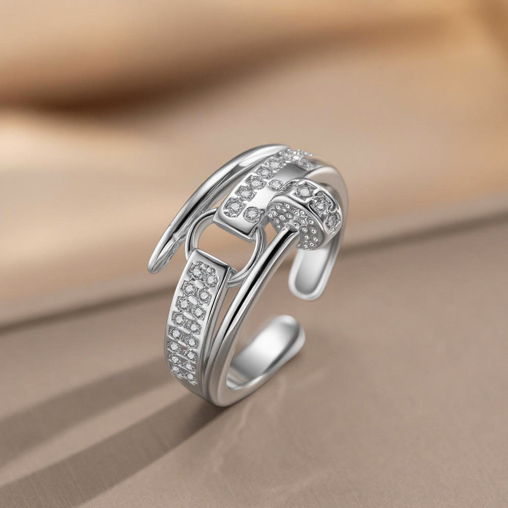 Anillo abierto de lujo ligero minimalista con baño de oro de 18 quilates, letra geométrica y circonita con remache para mujer