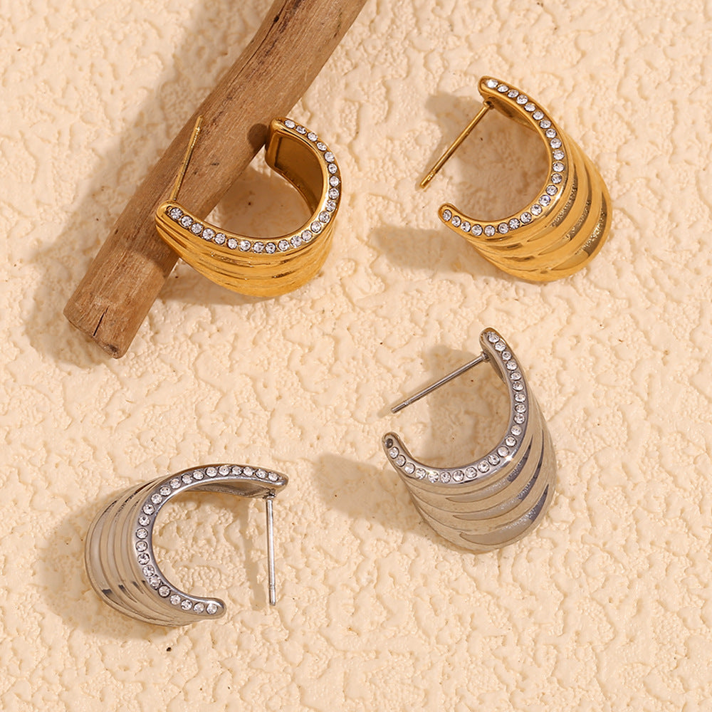 Fashionable Geometric Stainless Steel Earrings with 18K Gold Plating and Micro-Paved Rhinestone Wave-Edge Design for Women