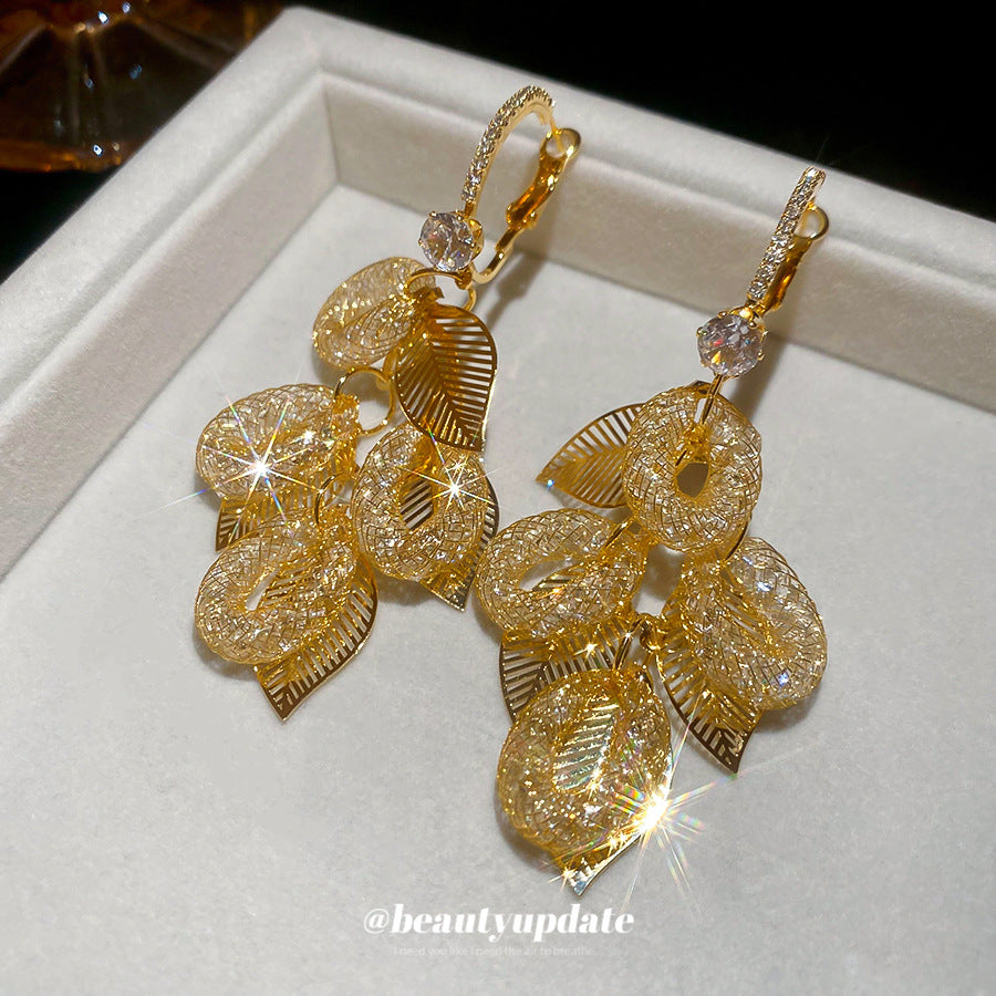 Pendientes elegantes con forma de hoja de inspiración vintage con incrustaciones de circonita en postes de plata de ley 925, pendientes colgantes ligeros de estilo lujoso para mujer