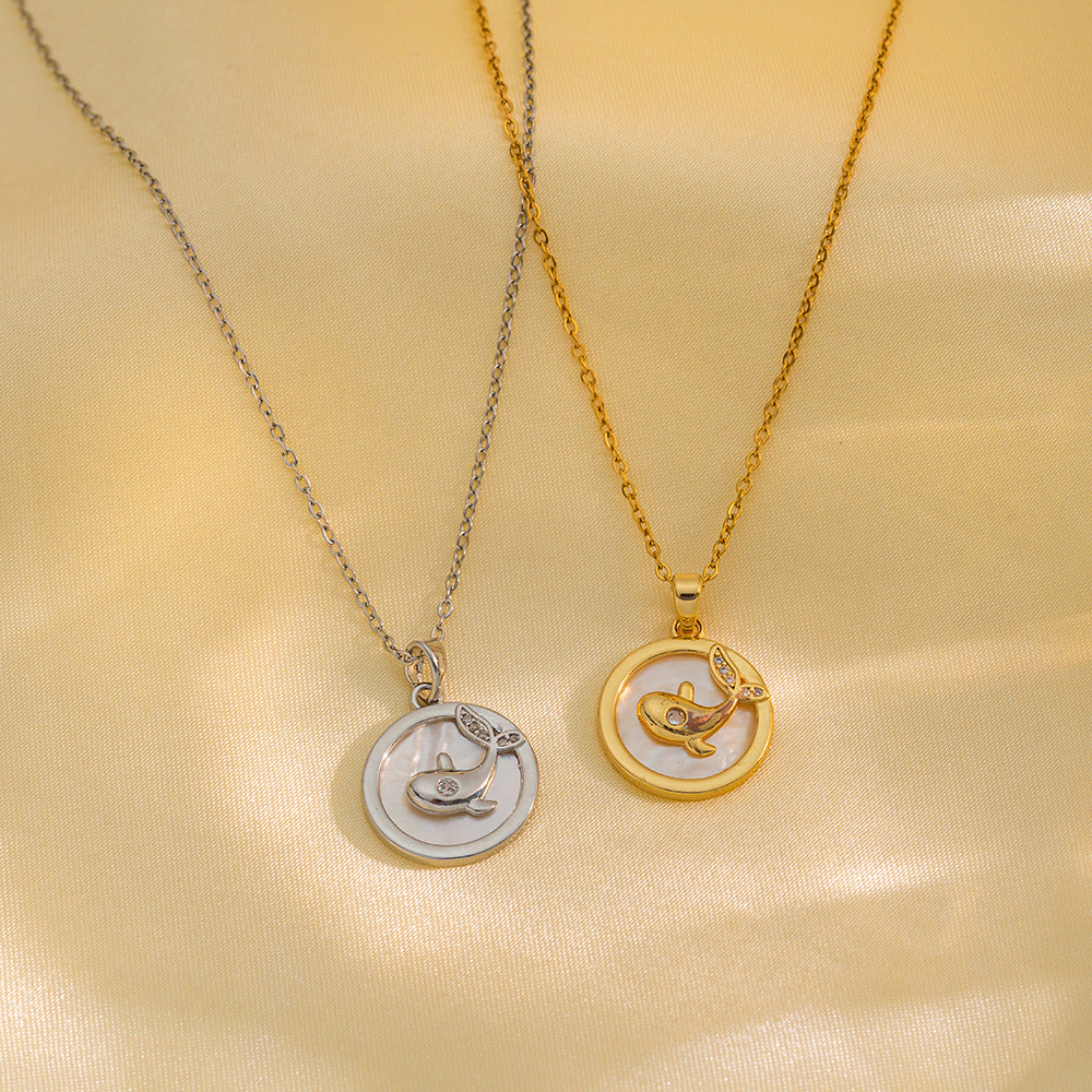 Collana Minimalista Geometrica a Doppio Lato con Ciondolo a Delfino e Conchiglia Floreale in Acciaio al Titanio con Placcatura Sottovuoto su Catena Snake