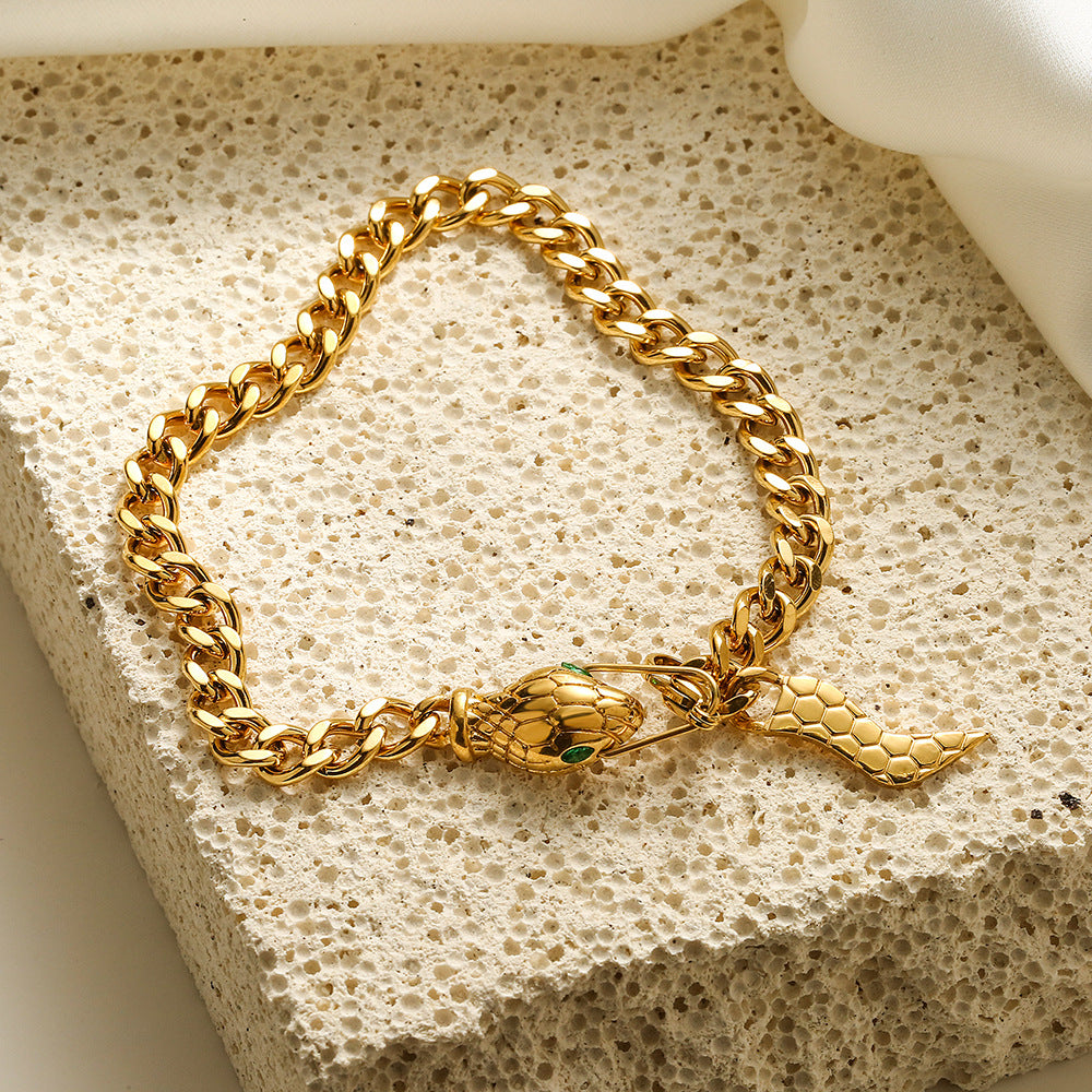 Collar Minimalista de Acero de Titanio con Forma de Serpiente y Baño de Oro de 18K para Mujer