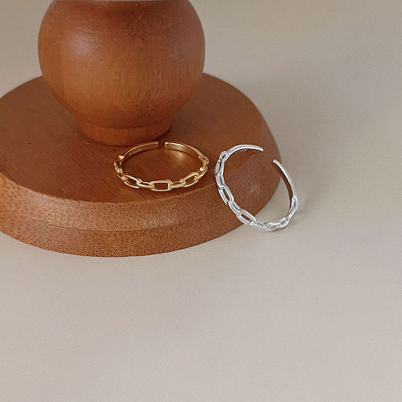 Minimalist Heart-Shaped 925 Sterling Silver Ring with Beveled Square Detail and Polished Finish