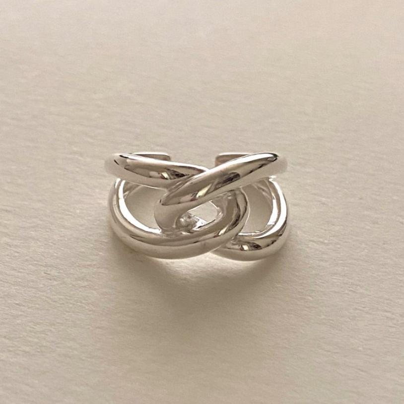 Anello Minimalista con Cuore Scavato a Croce in Argento Sterling 925 da Donna