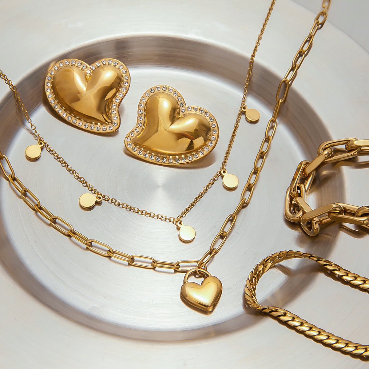 Collana Minimalista a Cuore in Acciaio al Titanio con Finitura Placcata per Donna, Gioielli con Catenina Pendente in Acciaio Inossidabile