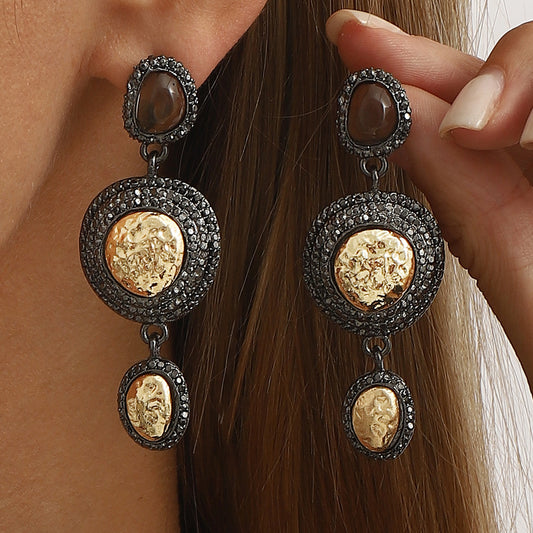 Pendientes geométricos de estilo palaciego vintage con superficie texturizada y detalles completos de diamantes de imitación en aleación de zinc con postes de acero inoxidable para mujer