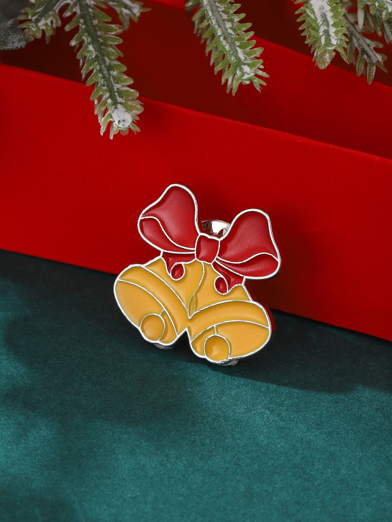 Christmas Pin with Enamel Snowman and Bell Design Alloy Brooch for Unisex Holiday Decoration