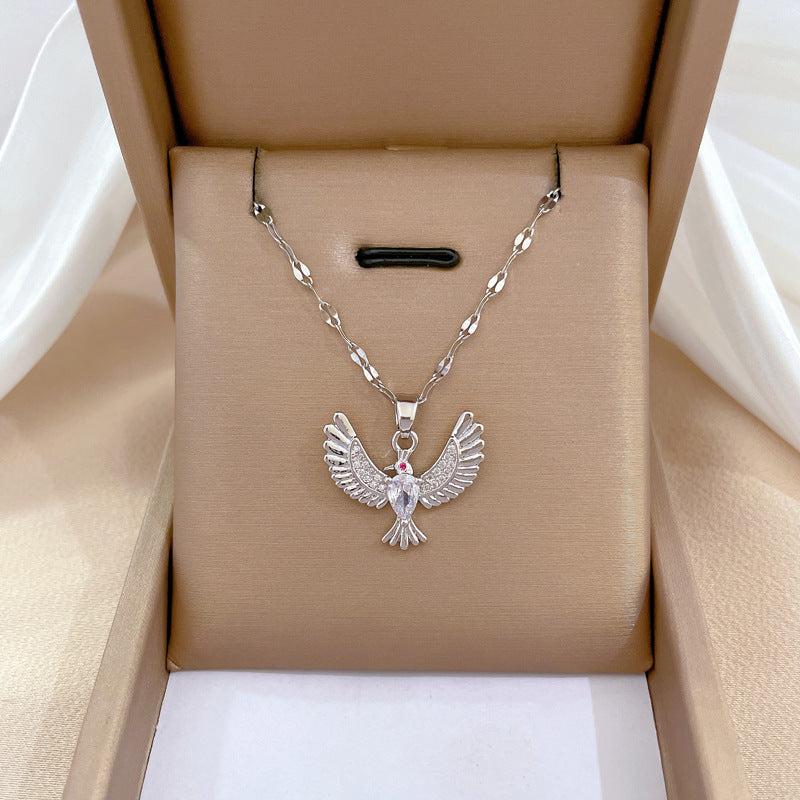 Collar geométrico minimalista de acero de titanio dulce con colgante incrustado de diamantes de imitación para mujer
