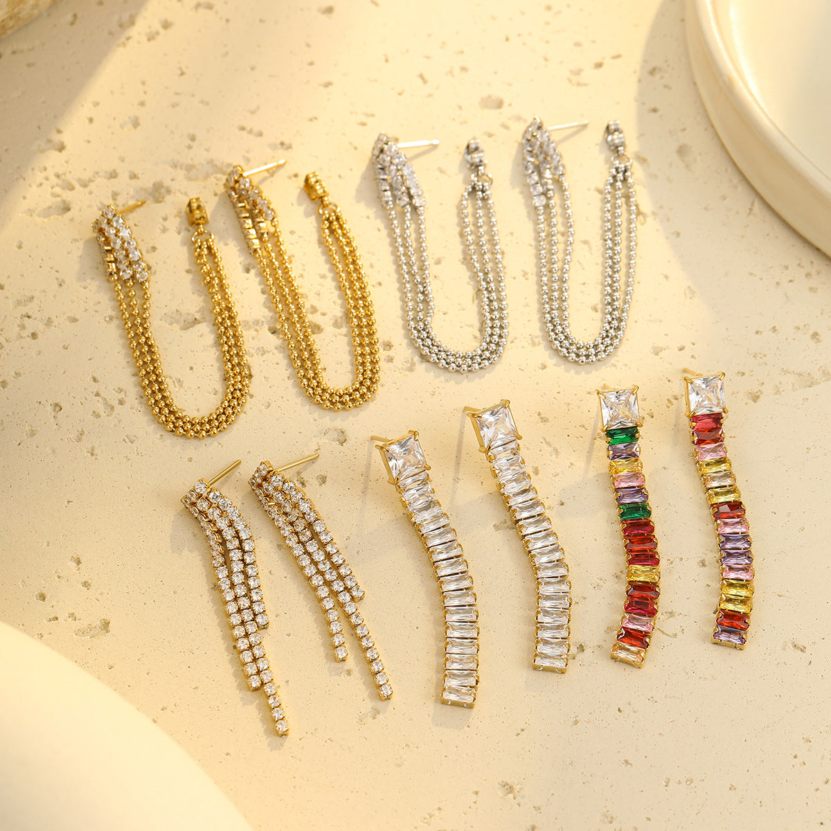 Pendientes de Acero Inoxidable Vintage con Circonitas y Baño de Oro de 18K para Mujer