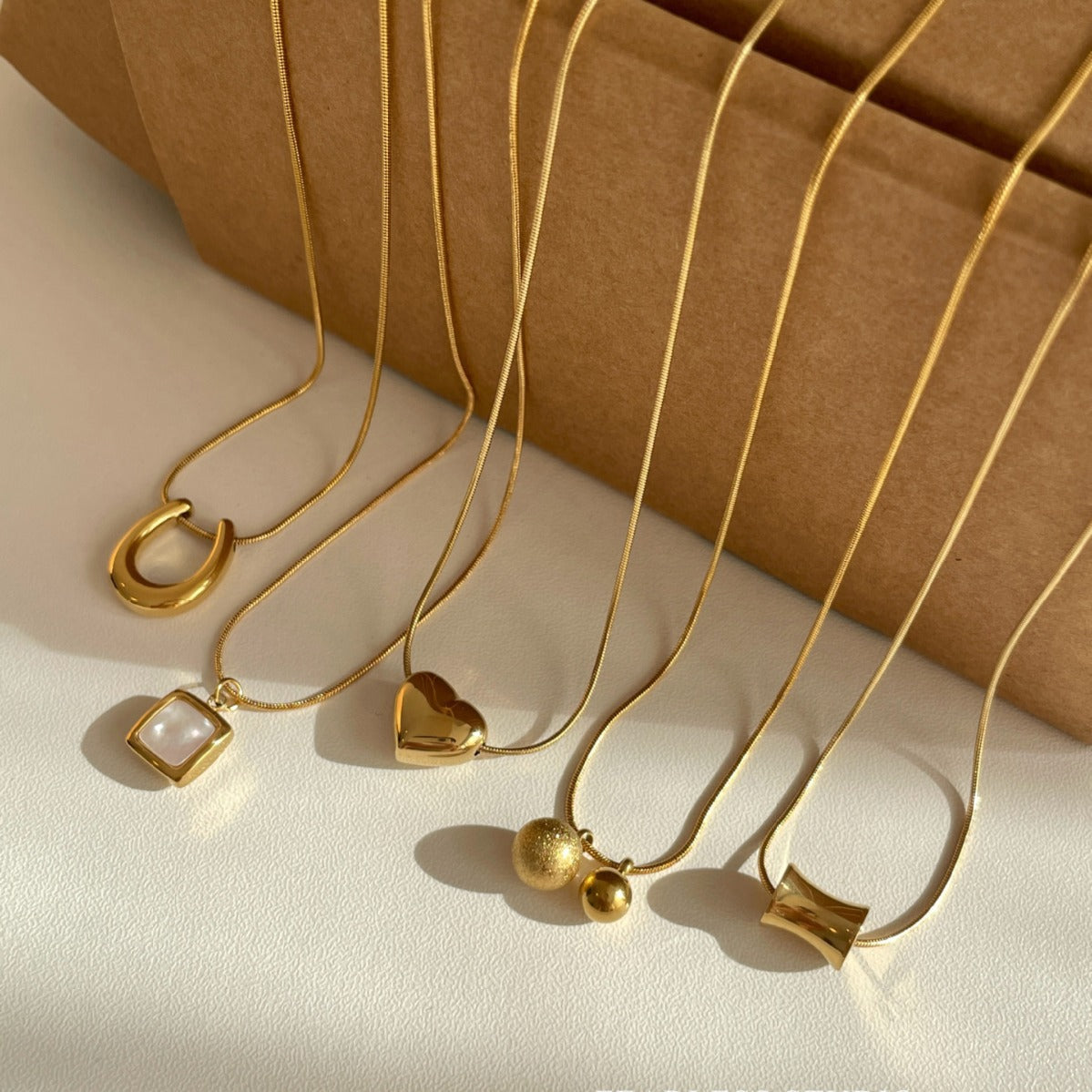 Minimalist Geometric Titanium Steel Necklace with Gold Plating for Layering Delicate Clavicle Chain