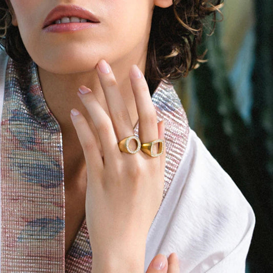 Fashion Minimalist 18K Gold Plated Stainless Steel Square Hollow Rhinestone Ring for Women