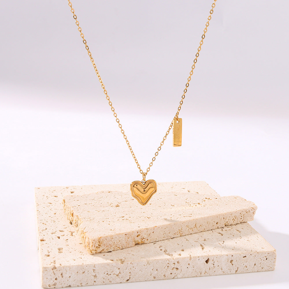 Collana da Donna Minimalista a Cuore in Acciaio al Titanio con Finitura Placcata Sottovuoto 18K, Catena a O in Acciaio Inossidabile