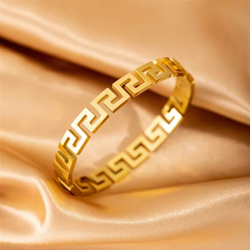 Minimalist Greek Key Pattern Titanium Steel Bracelet with Electroplated Finish for Women