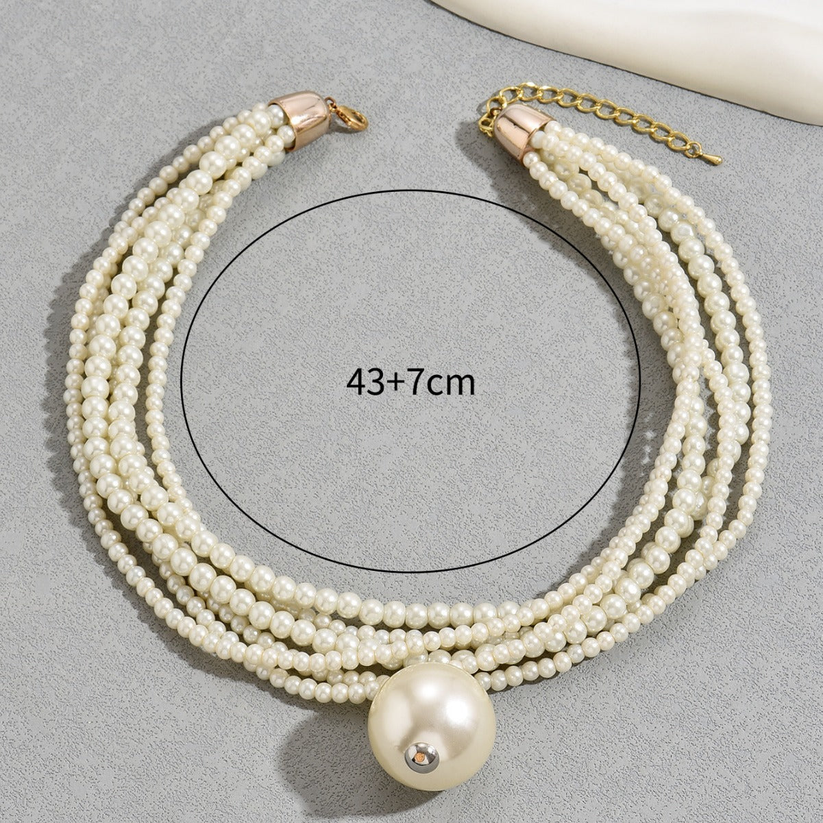 Collana per donna con perle a strati a forma di U, design geometrico minimalista, con pendente in madreperla e catenina standard