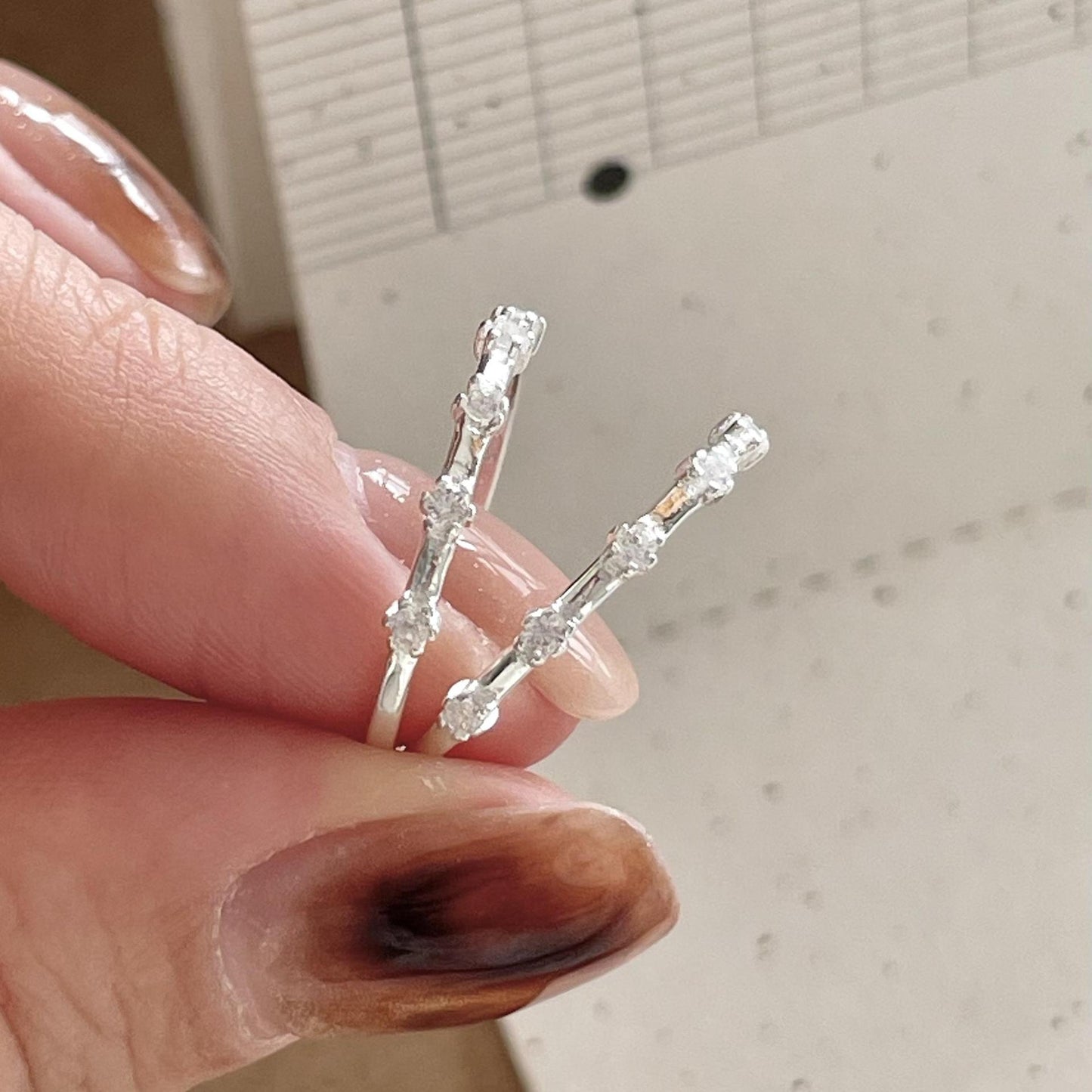 Minimalist Heart-Shaped 925 Sterling Silver Zirconia Ring with Beveled Square Facets for Women