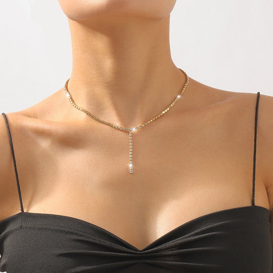 Cadena con diseño geométrico en forma de "Y", dulce y atrevido, con cuerpo de aleación y acabado galvanizado para mujer