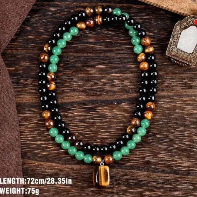 Collar con colgante cuadrado de obsidiana negra estilo "Old Money" en cadena de cuentas para uso casual unisex